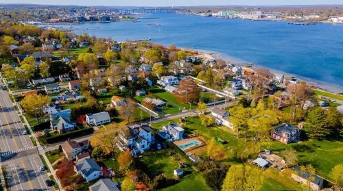 54 Gardner Ave, United States Coast Guard Ac, CT 06320-4313