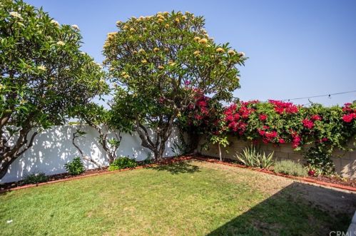 11801 La Serna Dr, Whittier CA  90604-3250 exterior