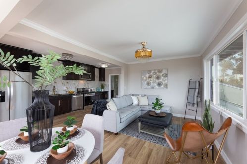 3841 Pacific Ave, Long Beach CA  90807-3227 exterior