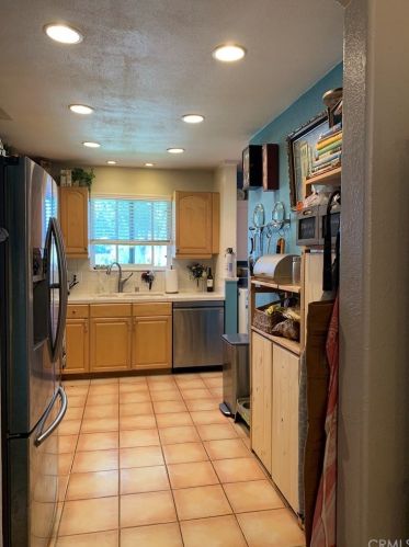 17222 Eastwood Ave, Torrance, CA 90504-1020