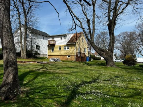 117 Berkley Blvd, Iselin, NJ 08830-2022