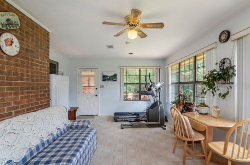 200 Ten Lake Dr, Defuniak Springs FL  32433-4506 exterior