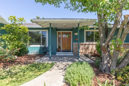 280 Washburn St, Angwin, CA 94508-9795