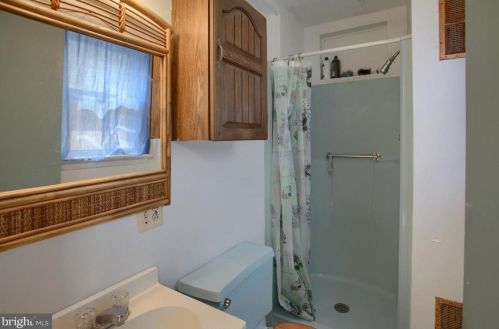 42 18th St, Camp Hill, PA 17011-4810
