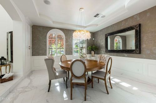 840 Fairway Dr, Bakersfield CA 93309-2416 exterior