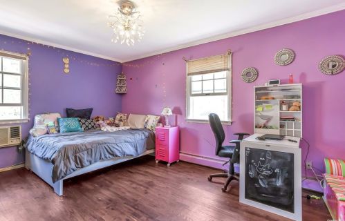 6 Stuart Ct, Huntington Station NY  11746-4237 exterior