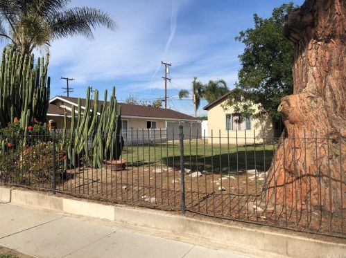 5629 Fostoria St, Bell CA 90201-6229 exterior