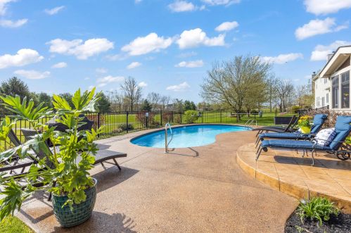 296 Trail, Pataskala OH  43062-9691 exterior