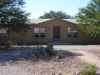 5732 Farmstead Dr, Tucson, AZ 85756-9786