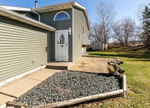 4392 Cinnamon Ridge Trl, Saint Paul, MN 55122-3324