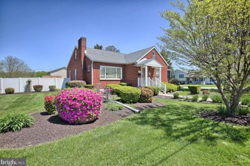 2315 4th St, Harrisburg, PA 17110-2306