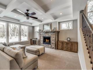 635 Orchid Ln, Minneapolis, MN 55447-3739