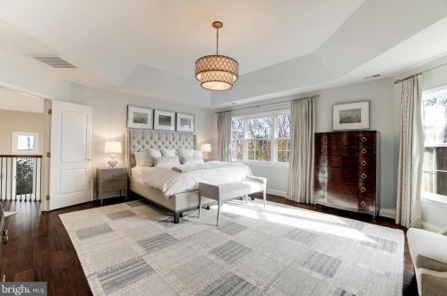 18506 Pelicans Nest Way, Leesburg VA  20176-3963 exterior