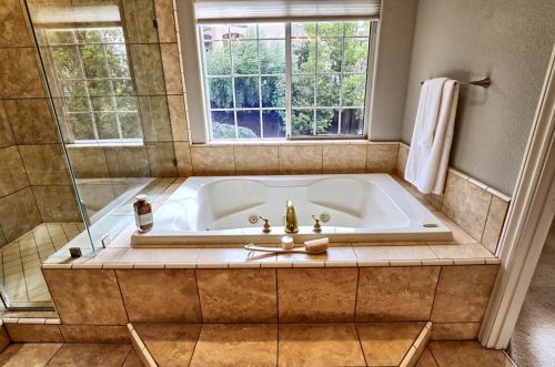 2880 Vista Del Valle, Morgan Hill CA  95037-3952 exterior