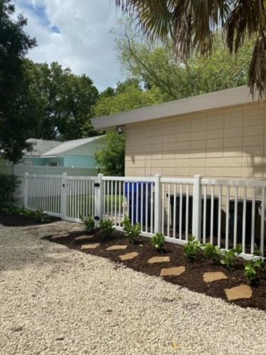 2441 Granada Ave, Vero Beach, FL 32960-5010