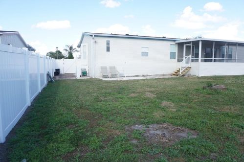 559 Lindsey Dr, Lakeland FL  33809-7238 exterior