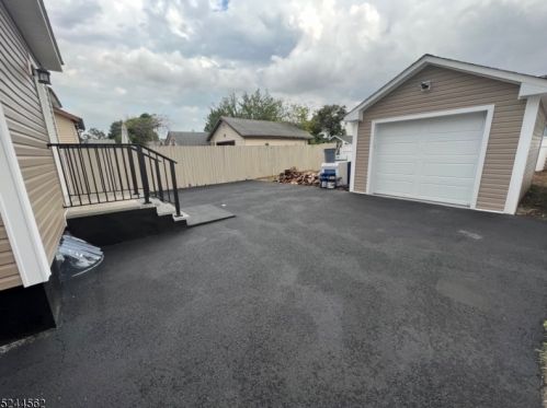 46 Hurden St, Industrial Hillside, NJ 07205-2817