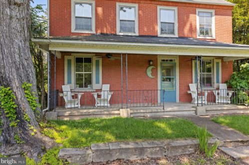 1711 Canal Ln, Upper Black Eddy PA  18972-9755 exterior