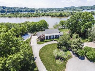 5520 River Point Cove Rd, Knoxville, TN 37919-9330