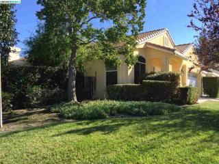201 Cannery Ct, West Pittsburg, CA 94565-3662