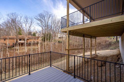 450 Pickett Dr, Covington KY  41011-1861 exterior