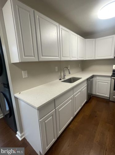 606 Denton Cir, Fredericksburg VA  22401-2704 exterior