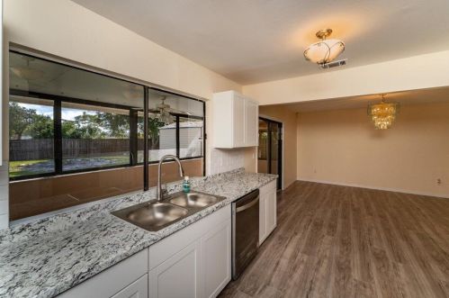 161 Curtis St, Fort Pierce FL  34983-1628 exterior