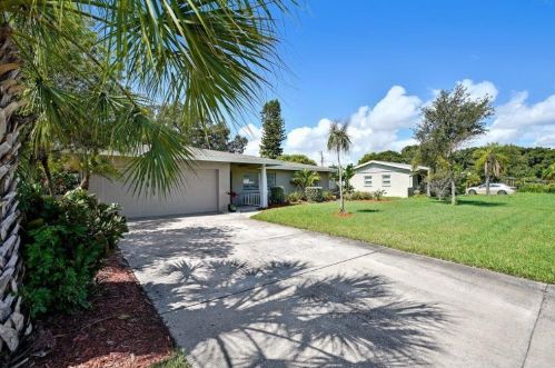 190 45th Ave, Saint Petersburg, FL 33703-4842