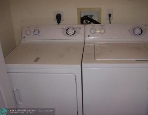 20828 1st St, Hollywood FL  33029-2165 exterior