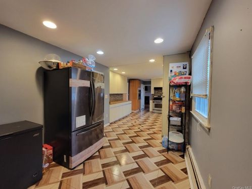 1 Starhaven Ave, Middletown NY  10940-4617 exterior