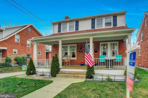 437 Middle St, Hanover, PA 17331-2543