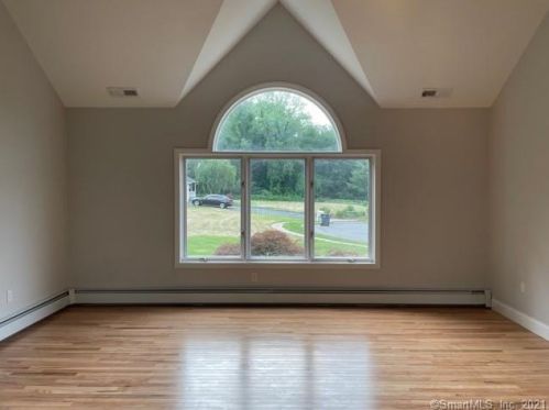 1200 Cornerstone Ct, Cheshire CT  06410-1860 exterior