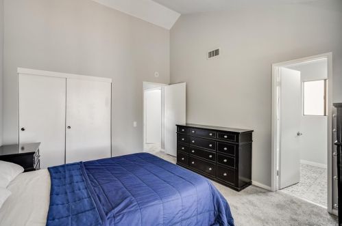 5797 Menorca Dr, San Diego CA  92124-1105 exterior