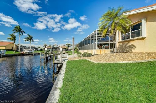 2012 27th Ter, Cape Coral FL  33904-3256 exterior