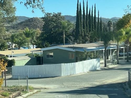 17130 Palomas Dr, Perris CA  92570-8406 exterior