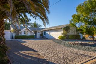 14230 Tobiasson Rd, Poway, CA 92064-3228