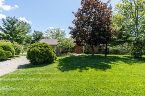 5601 Beech Grove Dr, Milford, OH 45150-9532