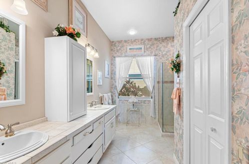 13431 Bridgeford Ave, Bonita Springs FL  34135-3452 exterior