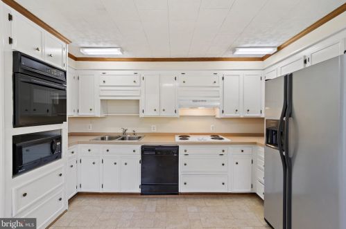 12904 Free St, Nokesville VA  20181-2221 exterior