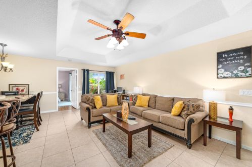 3350 Commodore Ct, West Palm Beach, FL 33411-6480