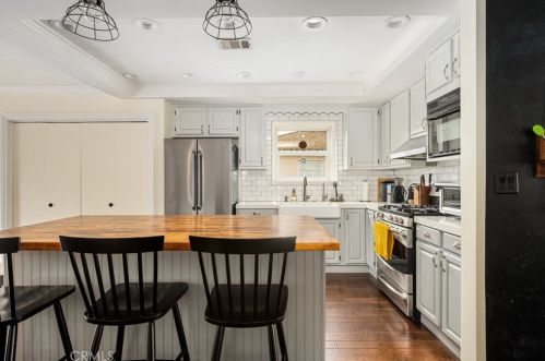 1932 Montair Ave, Long Beach CA  90815-3011 exterior