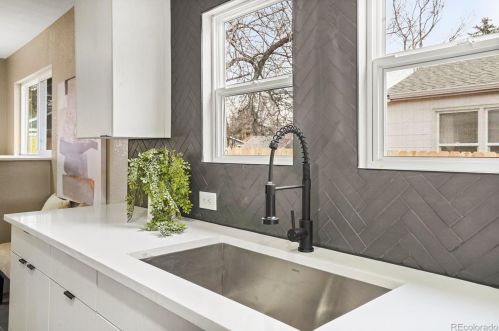 3150 Logan St, Englewood CO  80113-2624 exterior