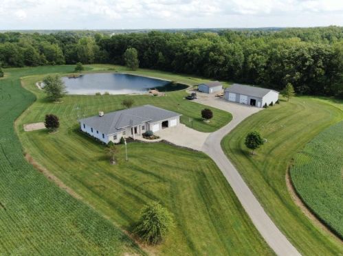 18550 Paver Barnes Rd, Marysville, OH 43040-9165