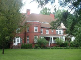 452 8th St, Plainfield NJ  07060-2348 exterior