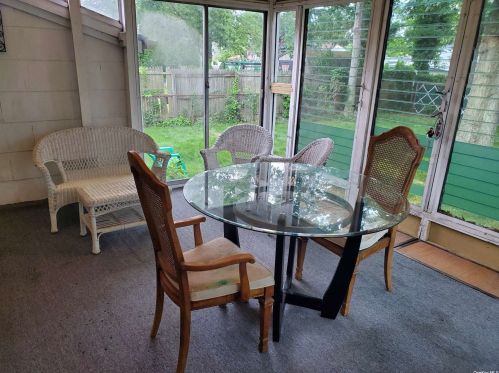 28 43rd St, Islip Manor NY  11751-1306 exterior