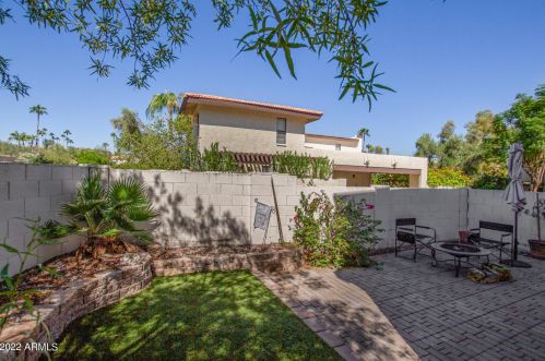 8611 48th St, Phoenix AZ  85044-5727 exterior