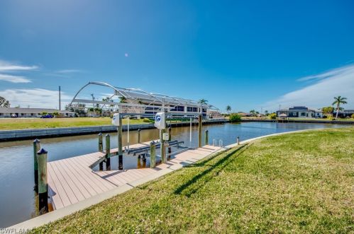 934 47th St, Cape Coral, FL 33914-9000