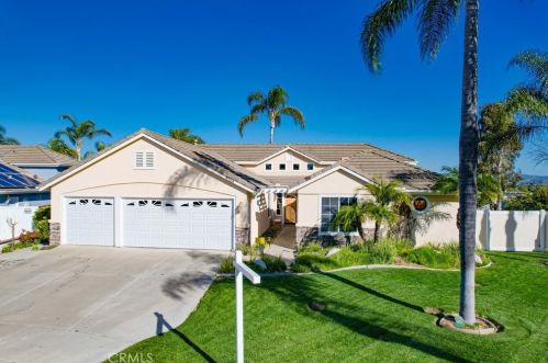 4884 Point Loma Pl, Oceanside CA  92057-3402 exterior