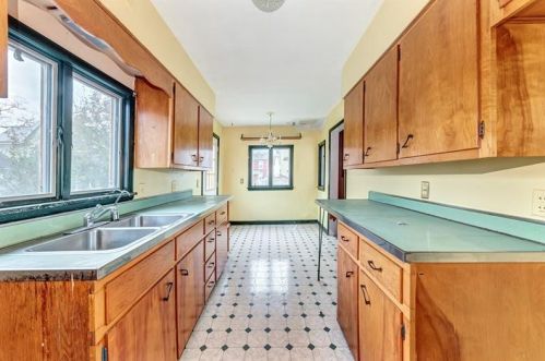328 11th Ave, New Brighton PA  15066-1439 exterior