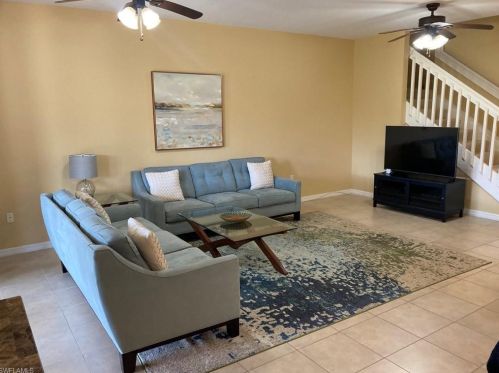 7561 Bristol Cir, Naples FL  34120-0692 exterior